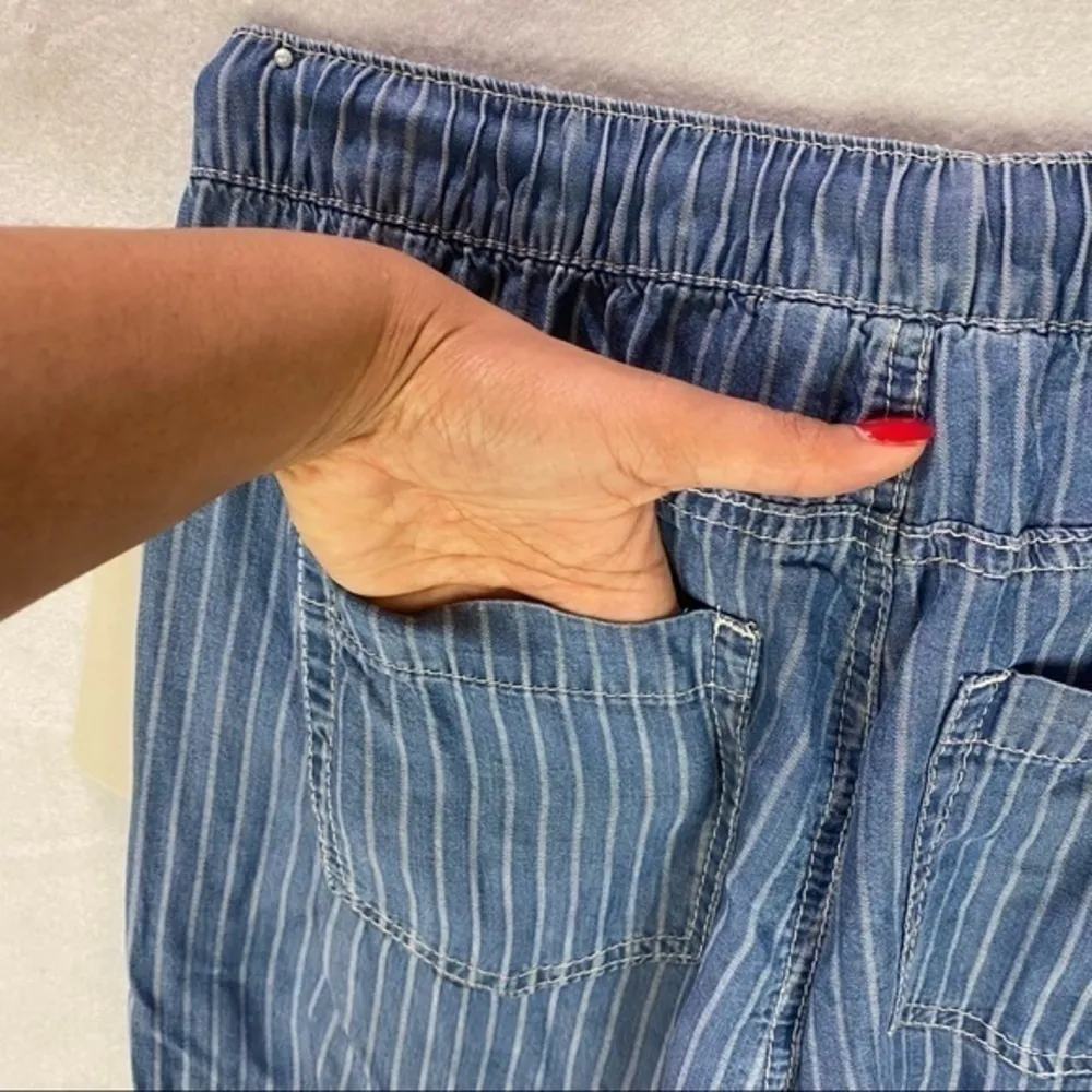 Indigo Rein Striped‎ Chambray Drawstring Waist Pant - Image 10