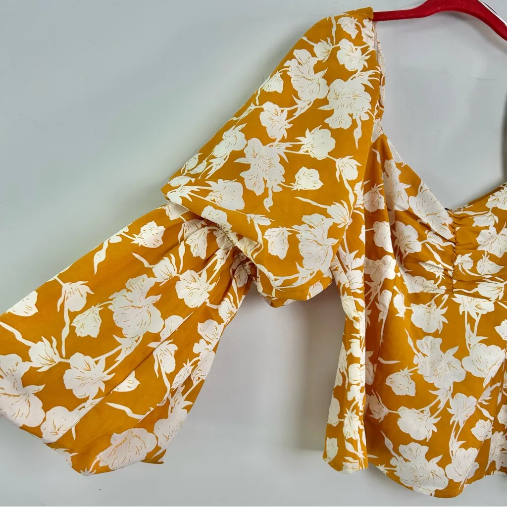 Milk & Honey|Dark Mustard Yellow Floral Ruffle Sleeve Top sz Large NWT - Image 3