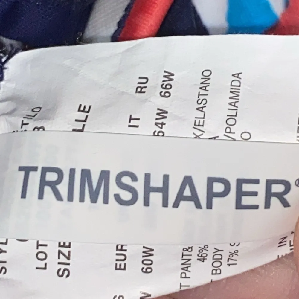 TRIMSHAPER ONE PIECE SWIMSUIT WO PLUS SIZE 30 VIVID PRINT SIDE RUSHING EUC CLEAN Black - Image 2