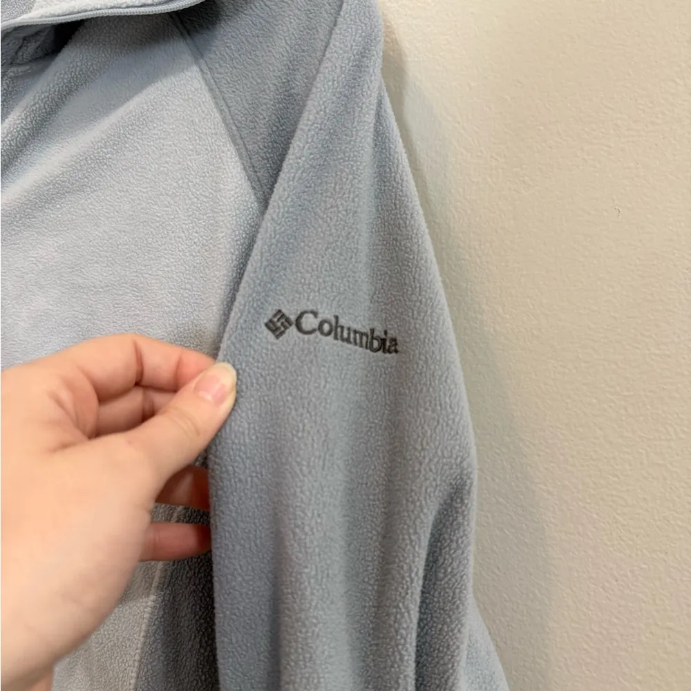 Women’s Columbia Fleece Half Zip Pull Over Light Gray ColorBlock Size Medium - Image 3