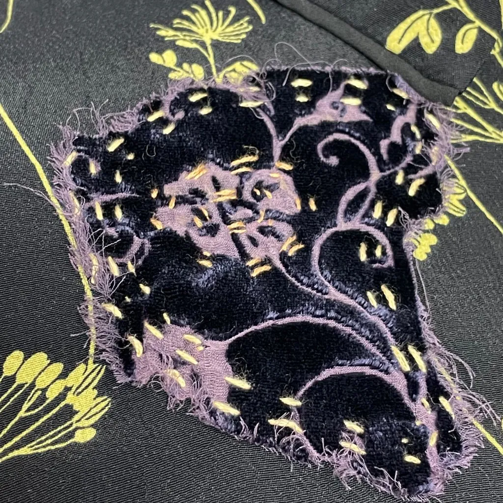 Cue Blouse Black Floral Artistic Mending FLAWS‎ Black Long Sleeve Size 8 Women - Image 7