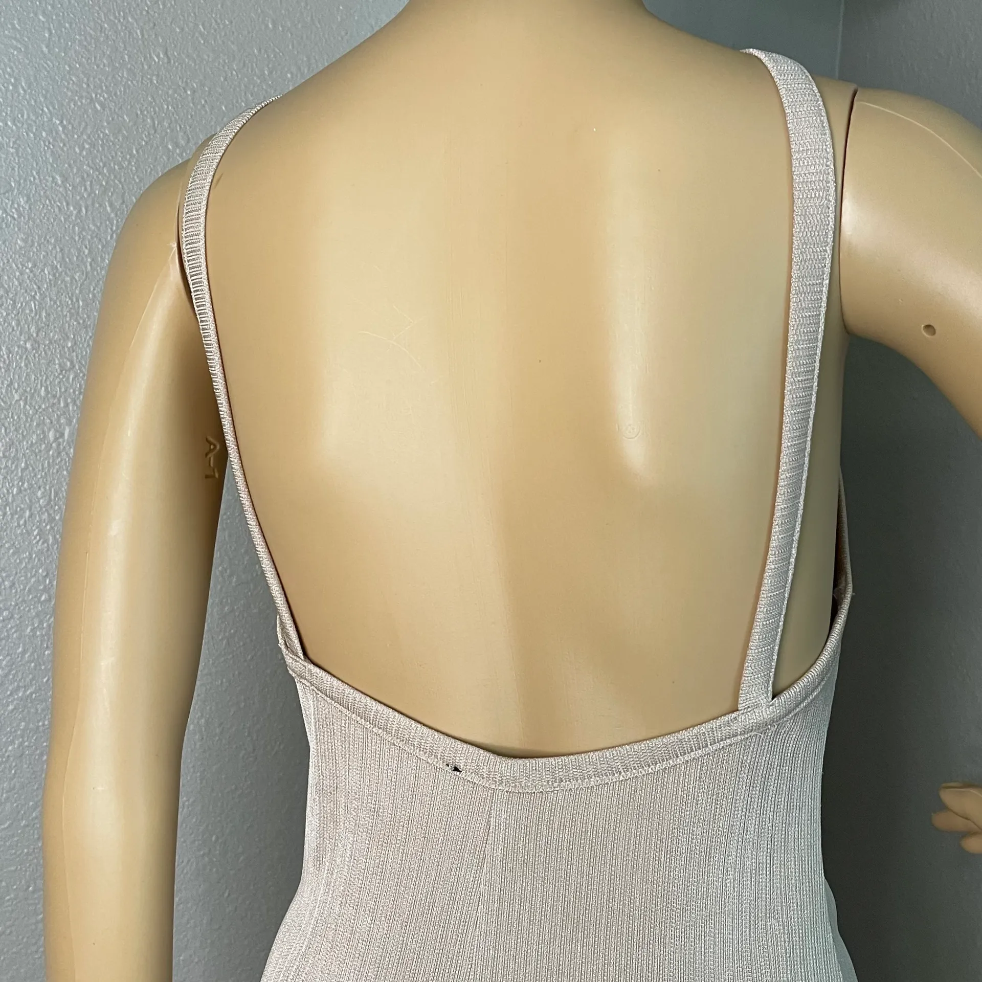 Fiestar NWT Nude Bodycon Min Dress with CrissCross Straps in Front Size Medium - Image 7