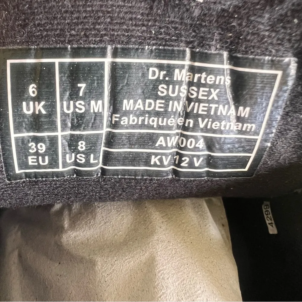 Dr. Martens Sussex Bear Track Unisex Service Boot Size 7 or 8 #B1255A - Image 11