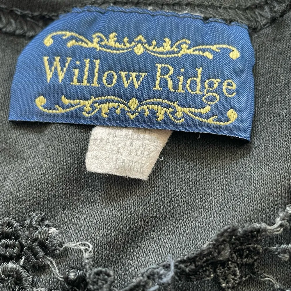WILLOW RIDGE black short sleeve top, size Large - Image 8