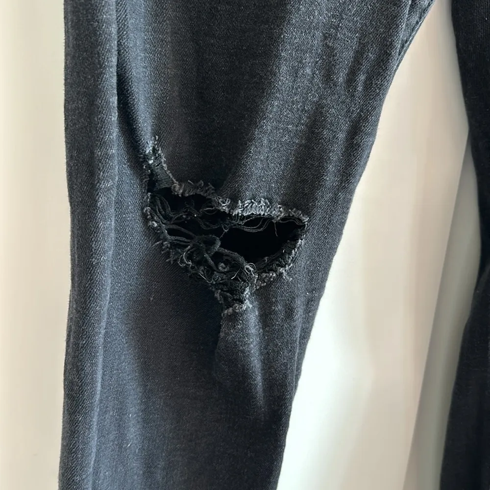 KanCan Women's 28 Washed Black Skinny Jeans Distressed Stretch Denim Grunge Emo - Image 4