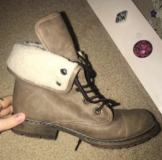 Brown Gladiator Combat FUR Boots Tan Size 7.5 - Image 3