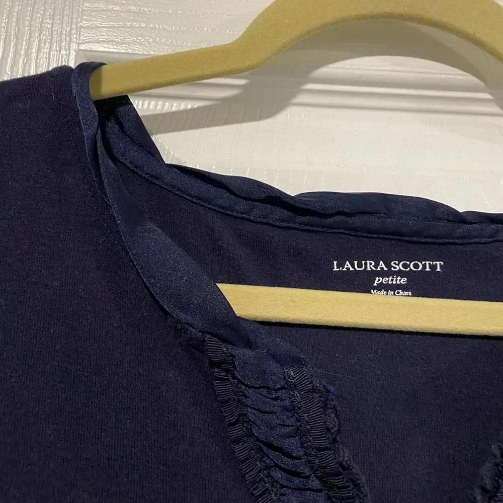 Laura Scott Size LP Navy Blue 3/4 Sleeve V Neck Top Satib Embroidered Trim - Image 7