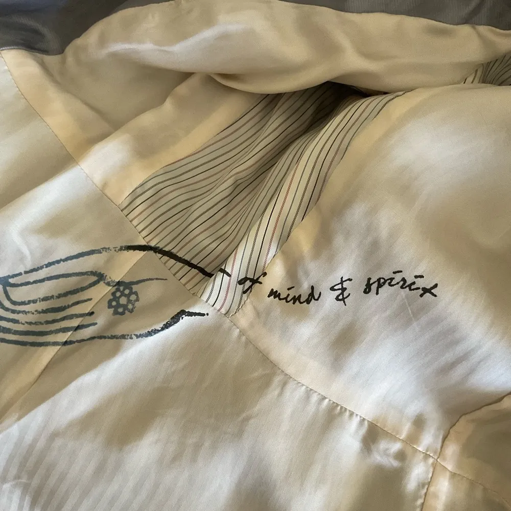 Union Satin Short Sleeve Fitted Blazer Size Small Grey Gray - Image 6