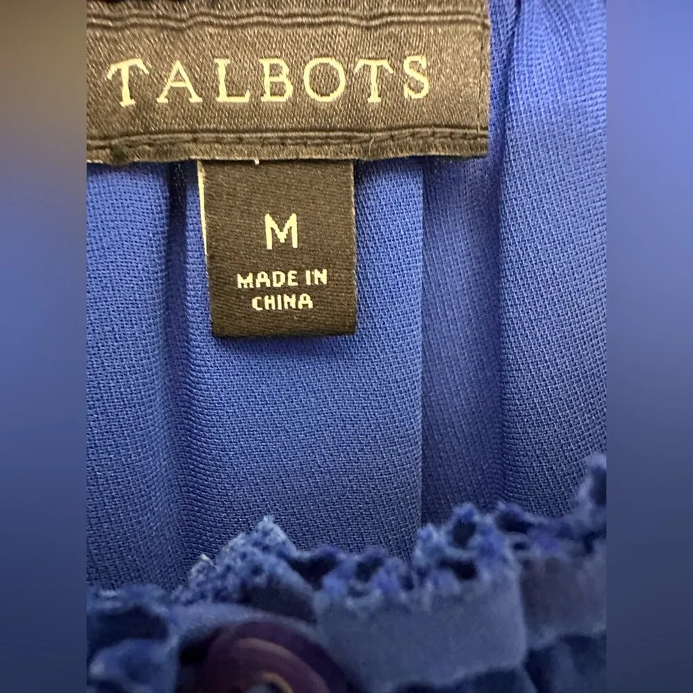 Talbots blue sleeveless key hole front shirt - Image 5
