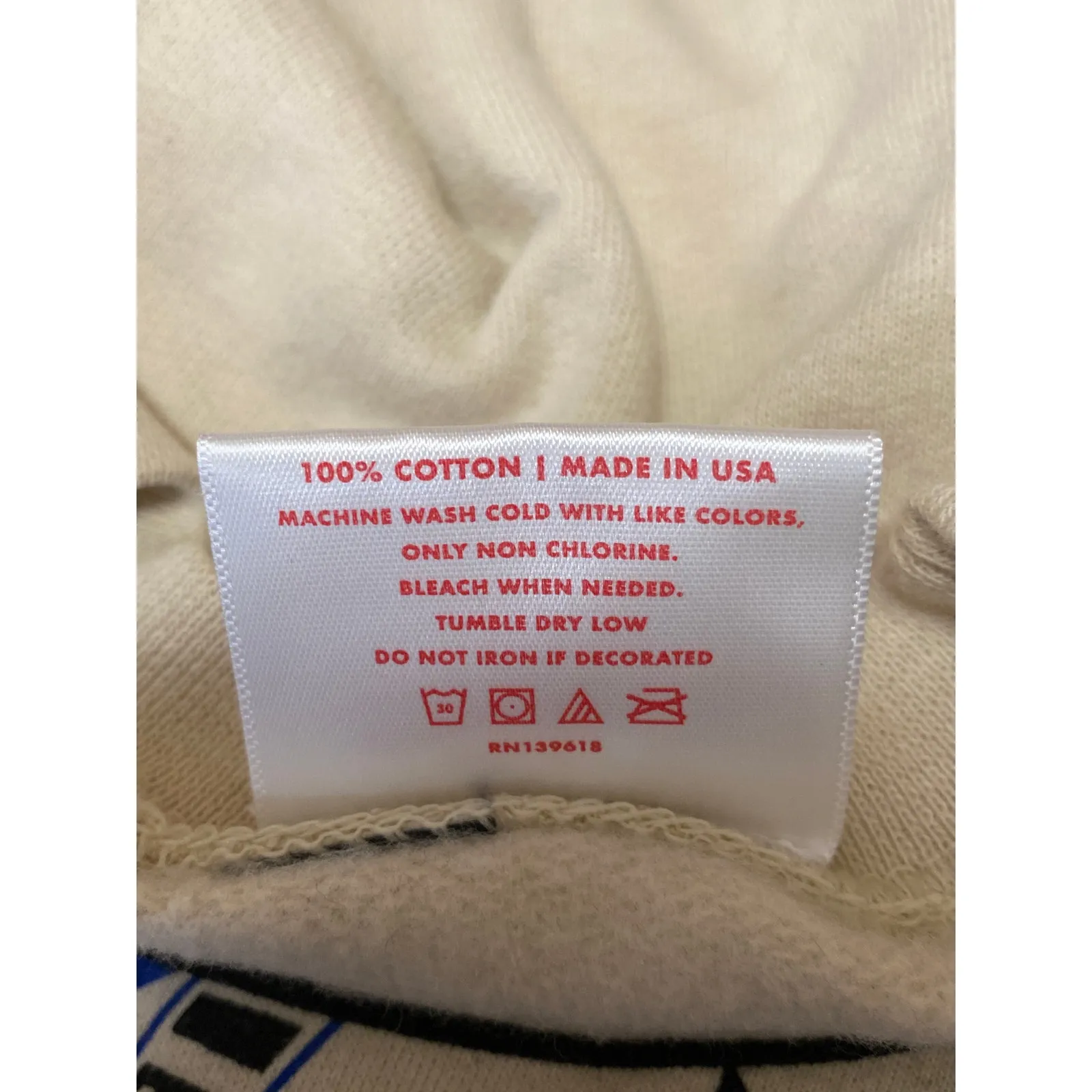 Billionaire Girls Club Queen of Hearts Beige Graphic Sweatshirt Sweater Top S - Image 7