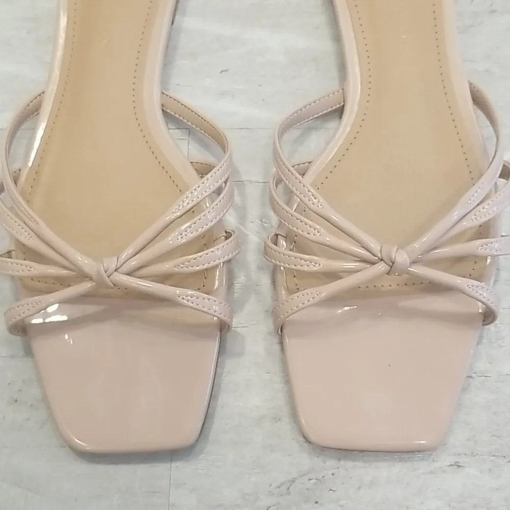 💕WHO WHAT WEAR💕 Ericka Square Toe Sandal Nude - Image 7