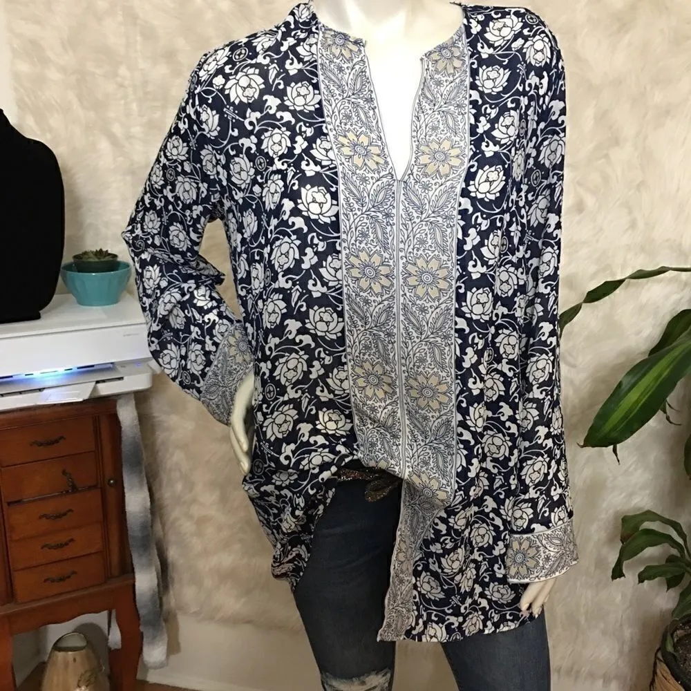 White Stag Slit bottom Chiffon Top - Image 6