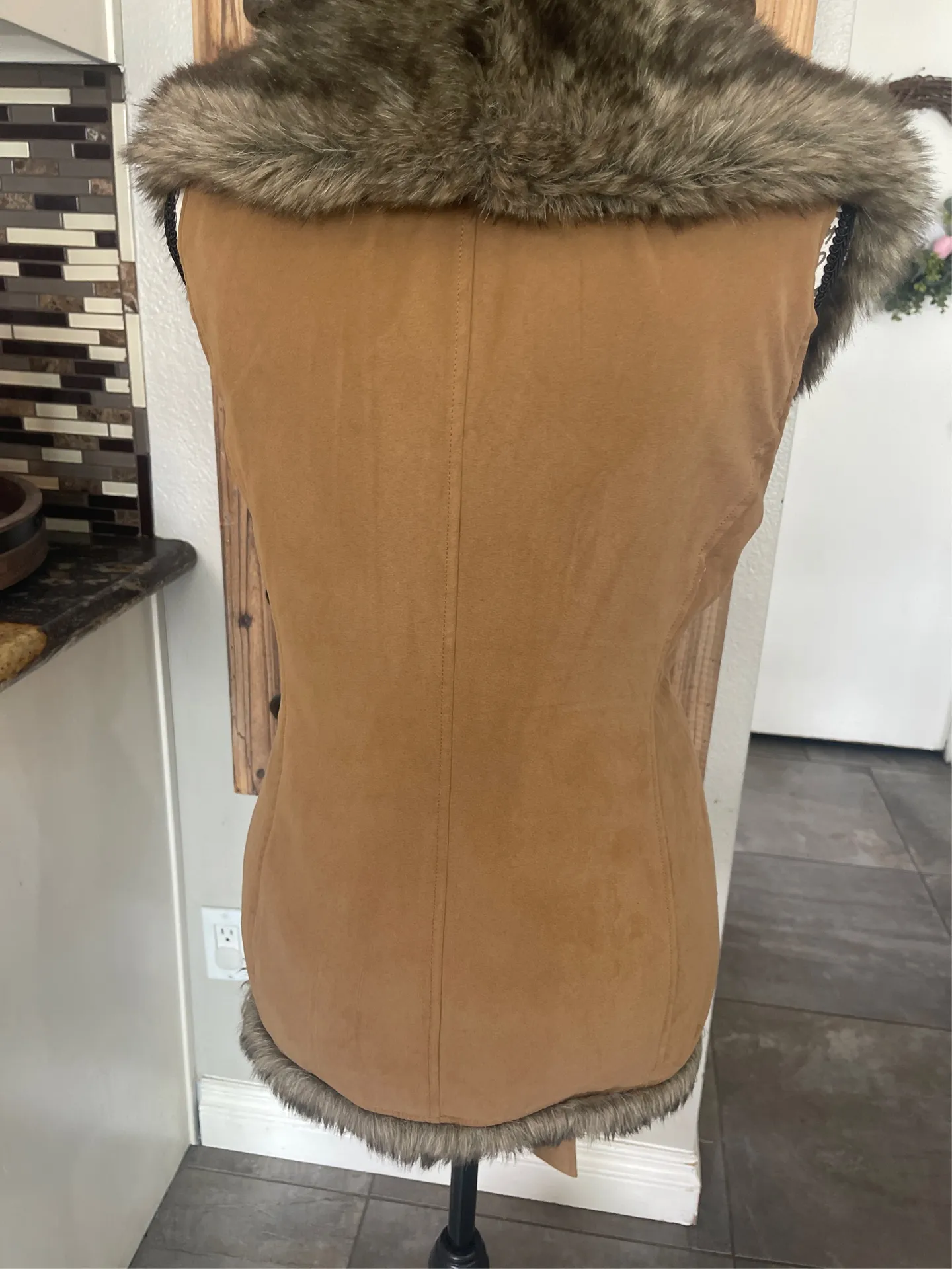 Ariat Vest  - Image 3