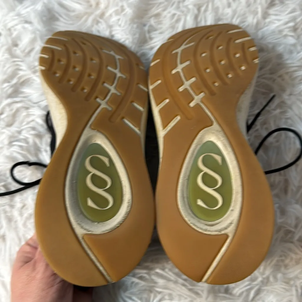 Athleta Saysh One sneaker, black 7.5 - Image 5