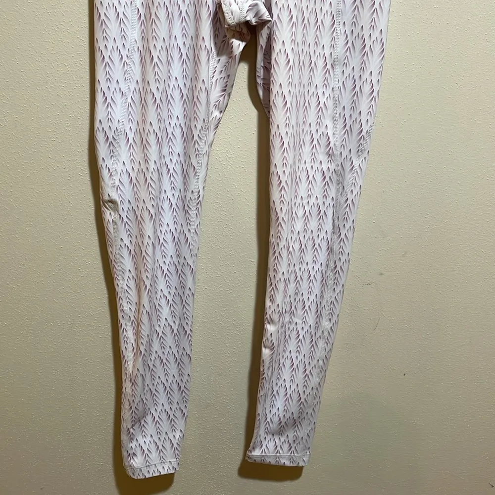 Buff Bunny White Pink Pattern Active Athletic Leggings Side Pockets Size Small - Image 6