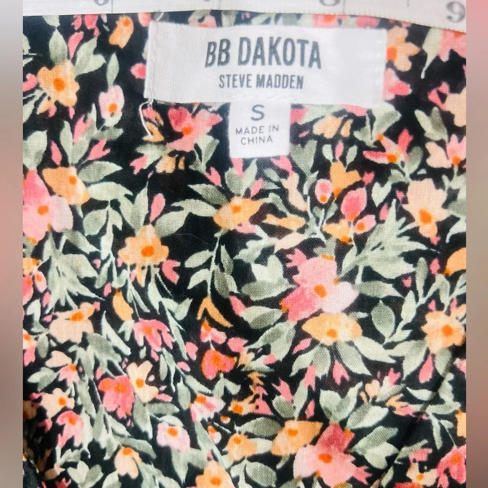 Bb Dakota by STEVE MADDEN Counting Petals Dress
Size small NNT - Image 15