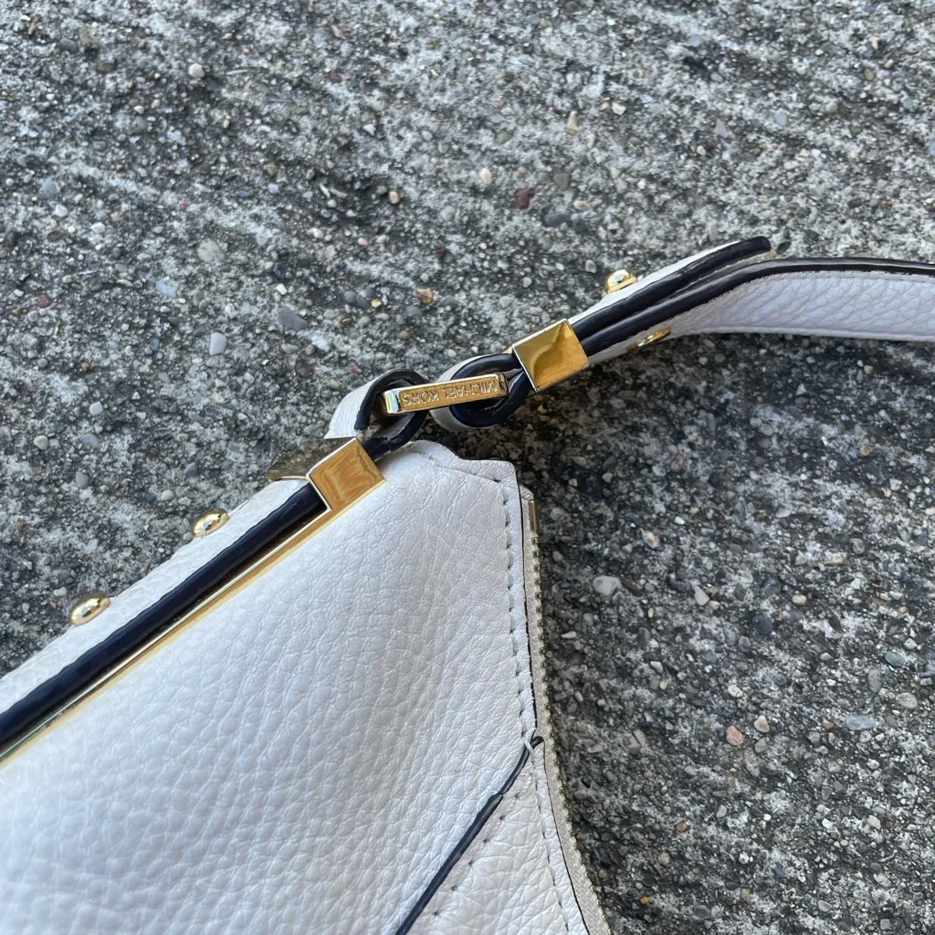 Michael Kors white "Bowery" purse shoulder bag - Image 4