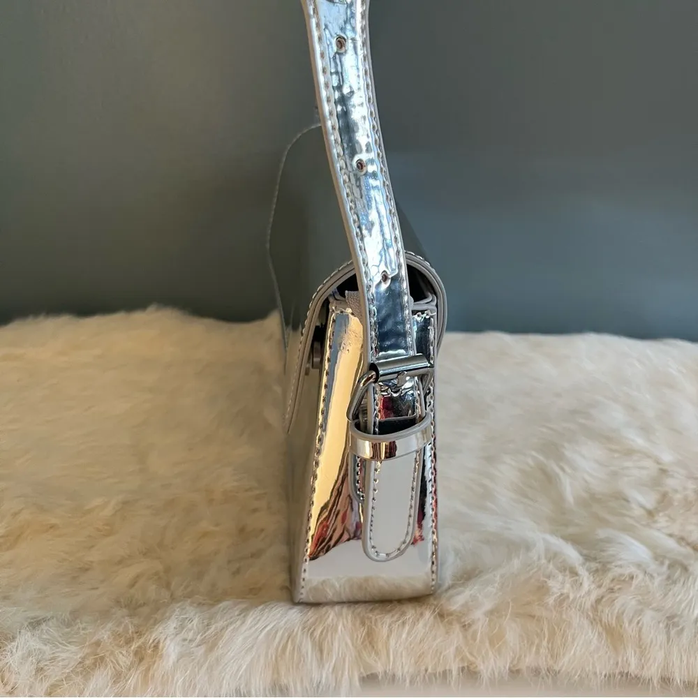 Y2K Metallic Silver Shoulder Evening Bag - Image 3