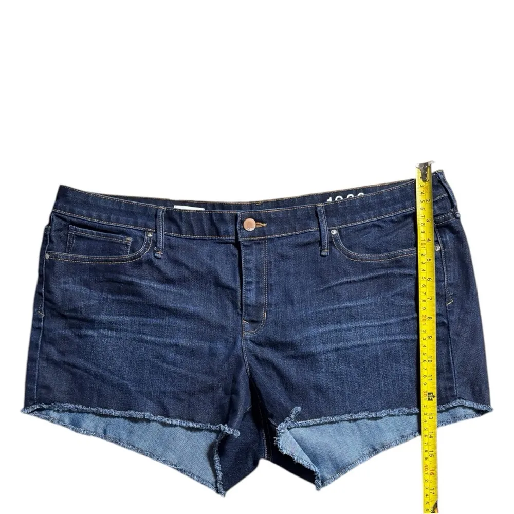 GAP 1969 Dark Denim Summer Cut-Off Jean Shorts Size 35 Excellent Used Condition - Image 7
