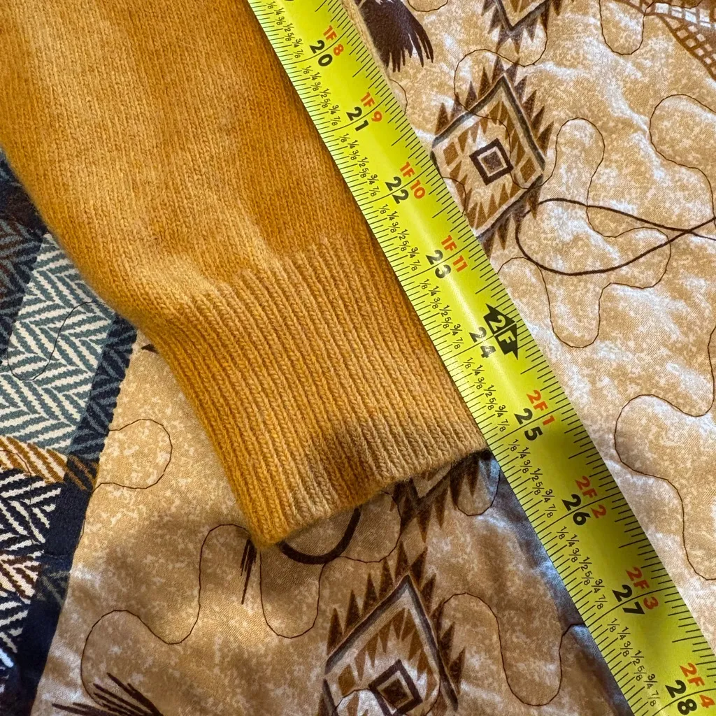 Calvin Klein Jeans Golden Yellow/mustard Crewneck Sweater size M men’s/womens - Image 10