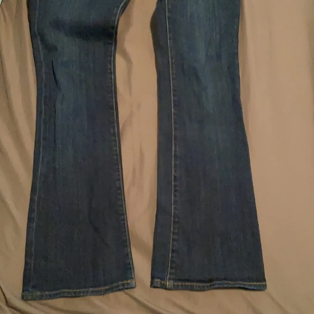 Kut From the Kloth Karen Baby Bootcut Jeans - Image 4