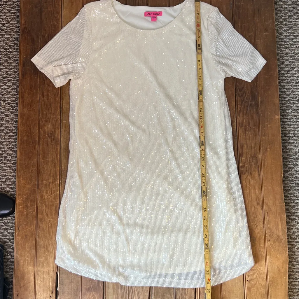 Betsey Johnson off White Sequin Short Sleeve t shirt style mini dress NWOT - Image 7