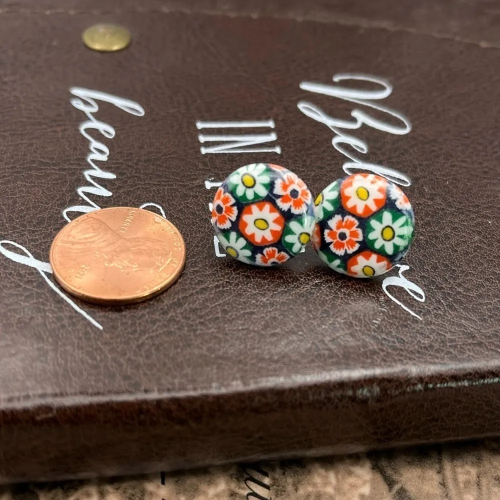 1960s Millefiori Floral Glass Earrings – Vintage Cabochons on Stainless Posts White - Image 3