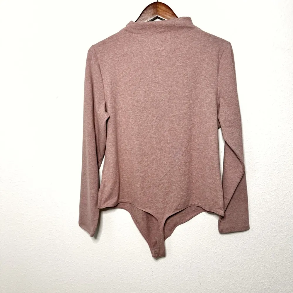 Cut out mock neck long sleeve bodysuit mauve size XL NWT - Image 5