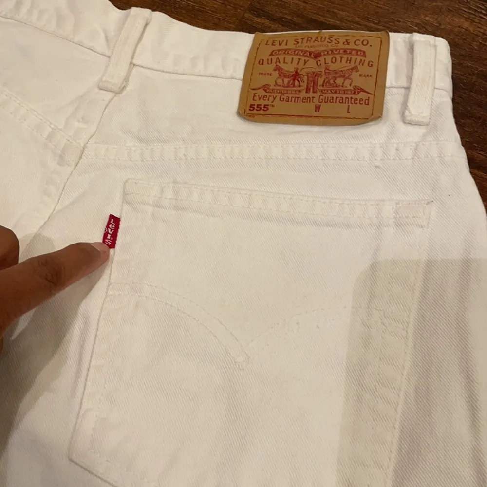 Levi’s vintage 100% cotton 555 shorts - Image 11