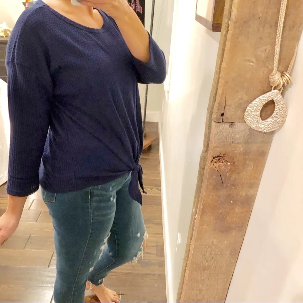 Gyft  large NWT waffle knit cozy tie front blue top - Image 2