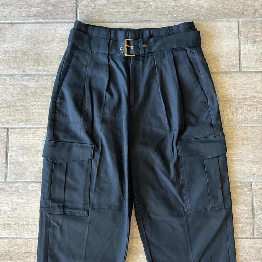 Banana Republic Black Voyage Cargo Black Pants Size: 6 Long - Image 3