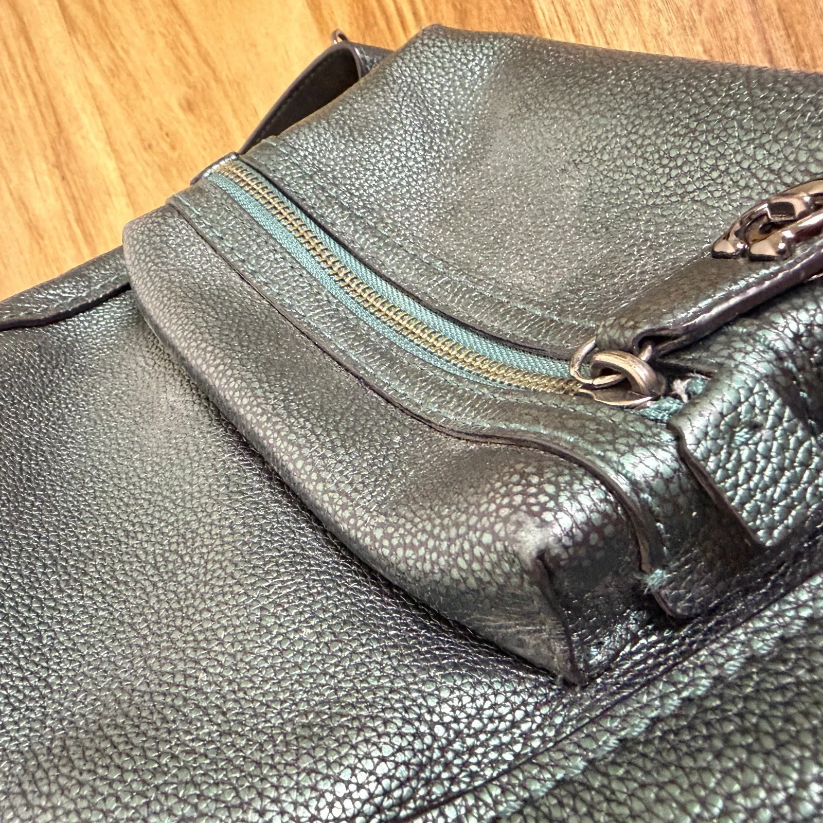 Coach Petite Campus Backpack 23 Green Metallic Polished Pebbled Leather Charm - Image 12