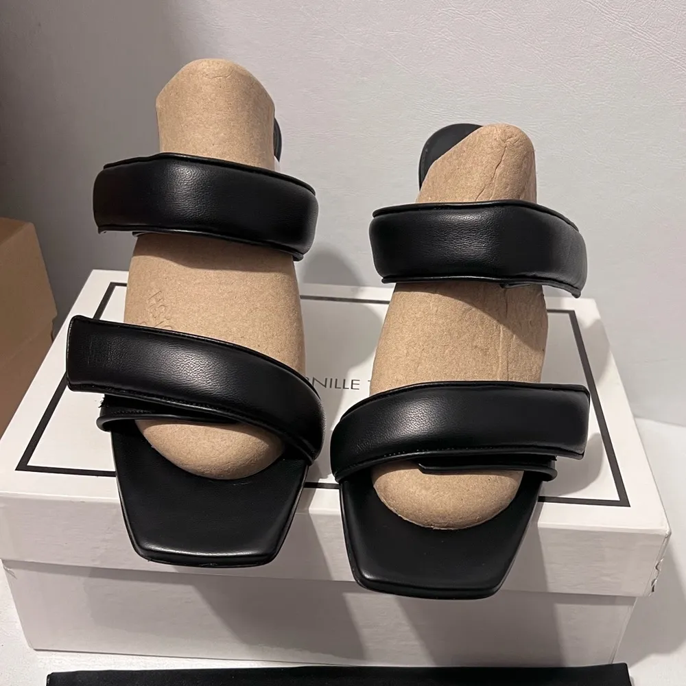 Gia x Pernille Perni 03 Two - Image 2