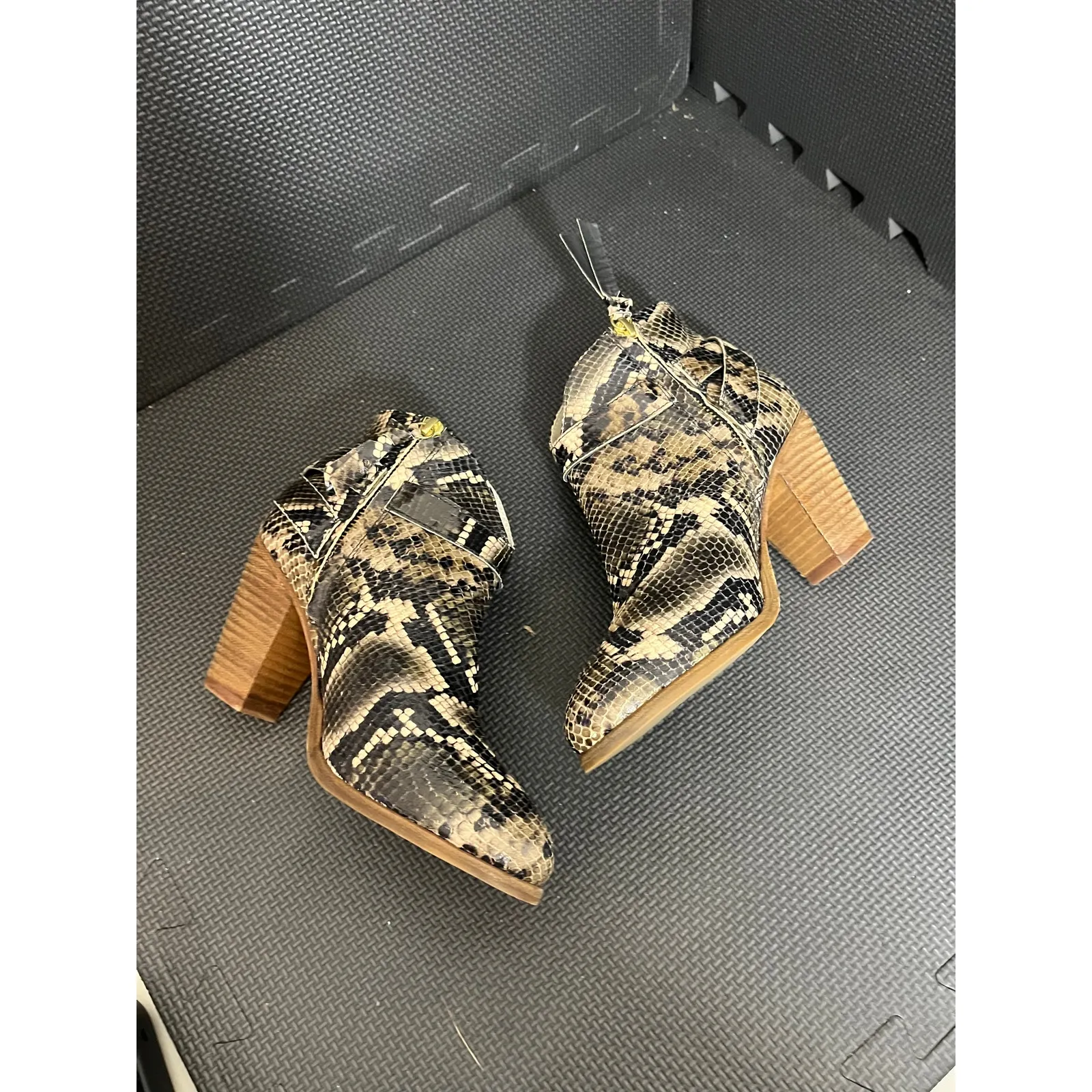 NWOT Boden Women's Snake Print Leather Ankle Boots Western Style Size 38‎ US 7 - Image 2