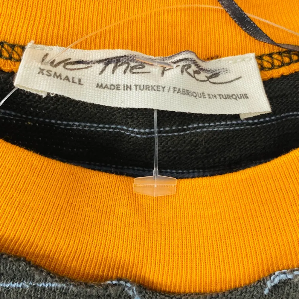 Free People We The Free Have At It Raglan Crewneck Tee Size XS NWOT - Image 4