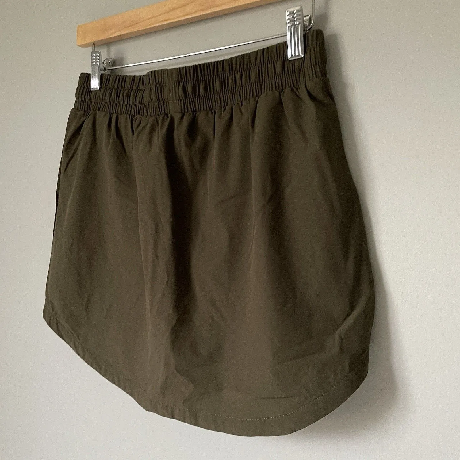 Halara Women's High Waisted Drawstring Pocket 2-in1 Curved Hem Mini Golf Skirt S - Image 6