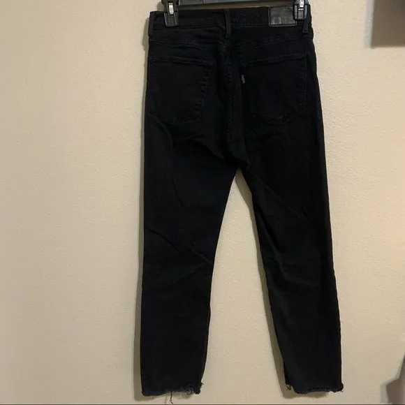 Levi’s 724 black high rise straight leg distressed cropped jeans women’s size 27 - Image 5