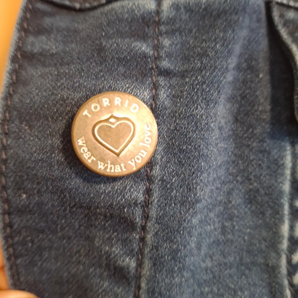 Torrid Sz 4 Denim Short Sleeve Jacket - Image 10