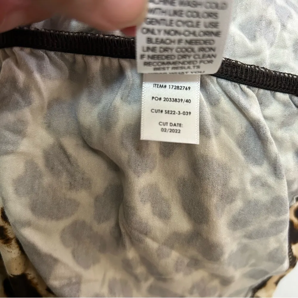 Torrid Super Soft Double Scoop Neck Ruched Leopard Print Tank - 4X - Image 8