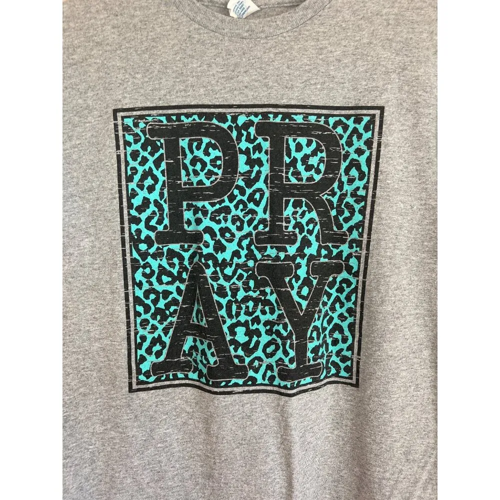 Delta Pro Weight M Crew Neck Graphic Pray Leopard Print Tee - Image 2