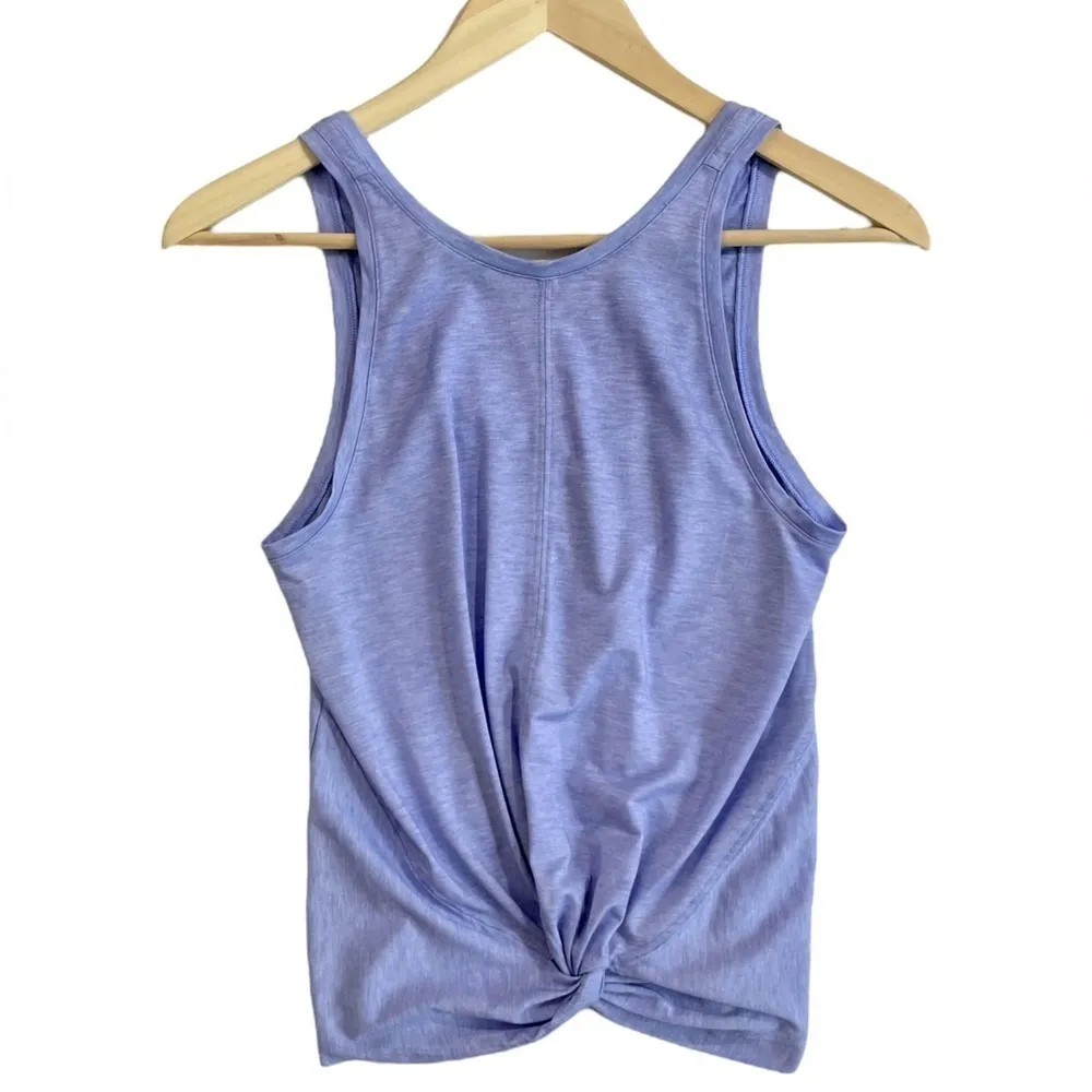 NWOT Athleta Essence Twist Tank - Image 3