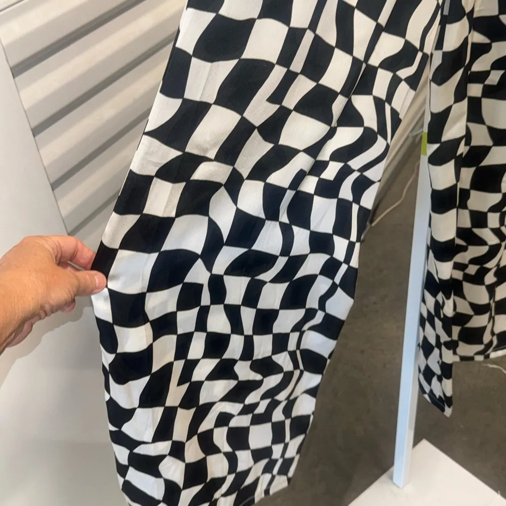 Nasty Gal Pants Size L Black White Checkered - Image 9