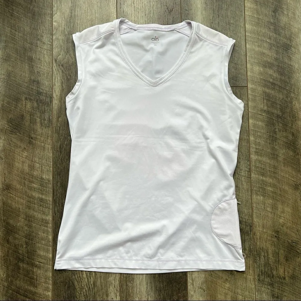 Alo Yoga Cool Fit Sleeveless V-Neck White Shirt Athletic Top Size XXL - Image 3