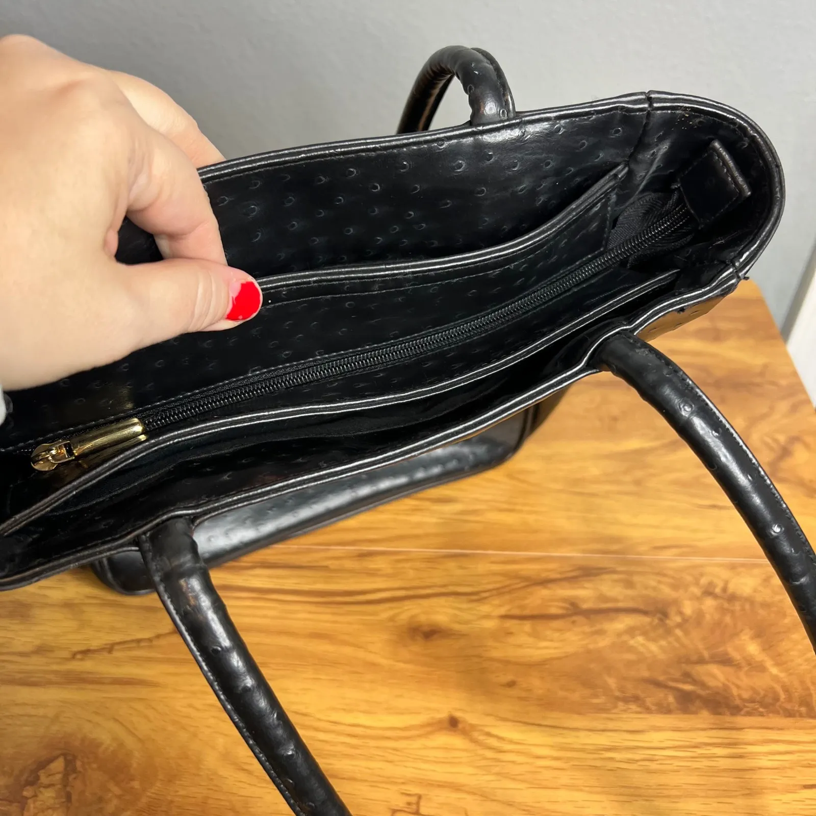 Bueno Black Faux Leather Textured Tote Bag Shoulder Bag Zip Top Pockets - Image 11