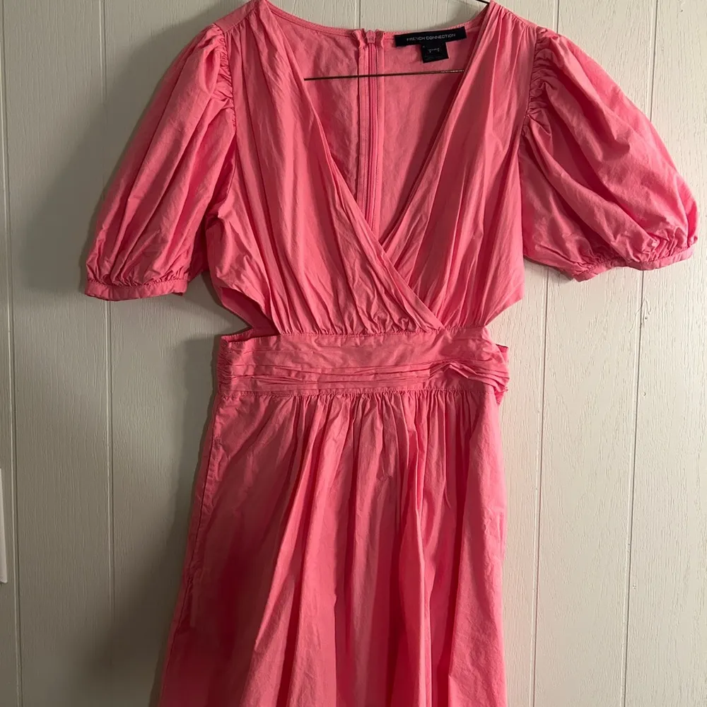 French Connection Pink Puff Sleeve dress with cutouts - Image 2
