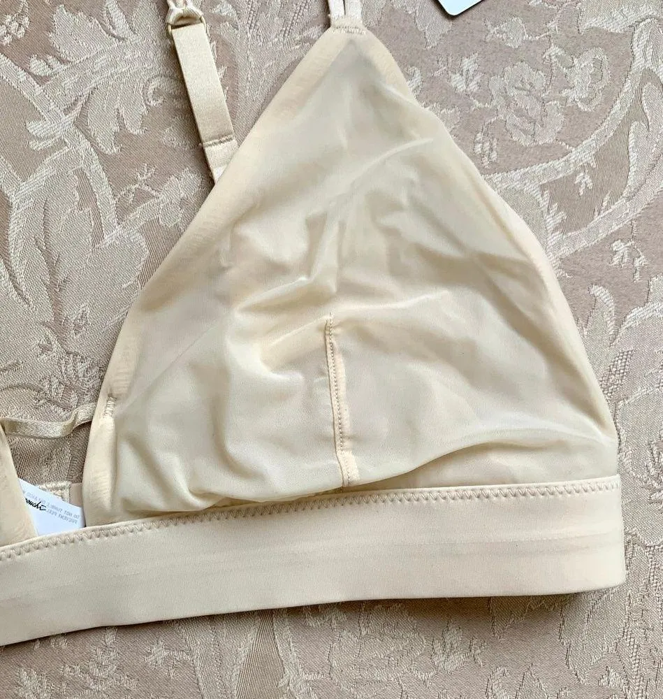 Mame Kurogouchi x Uniqlo Wireless Bra (Sheer Triangle) in Natural - Image 4