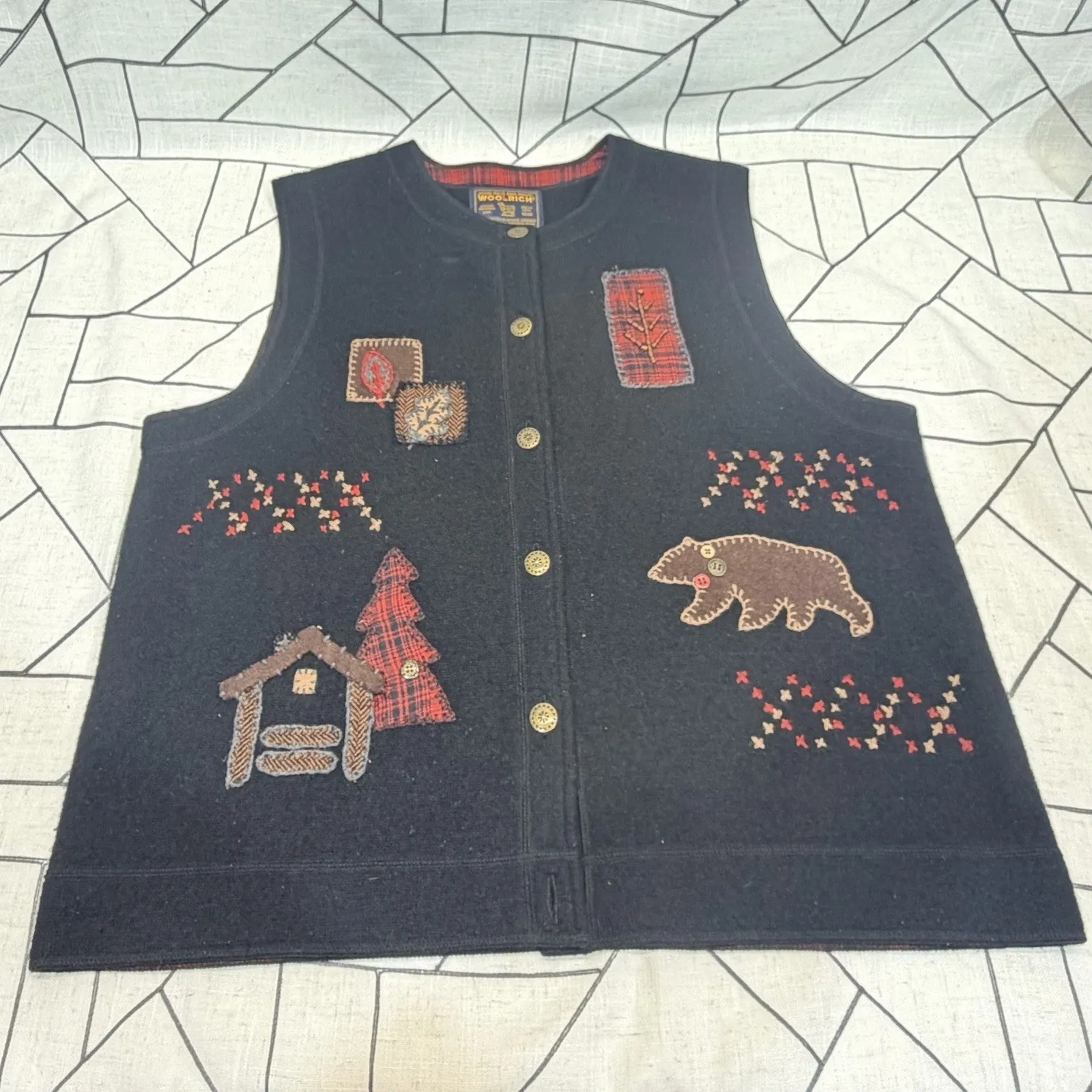 Woolrich Womens L Large Button Up Embroidered Wool Vest Bear MISSING 1 BUTTON - Image 5