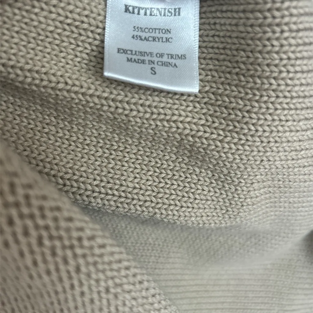 Kittenish Beige V-Neck knit Sweater - Image 3