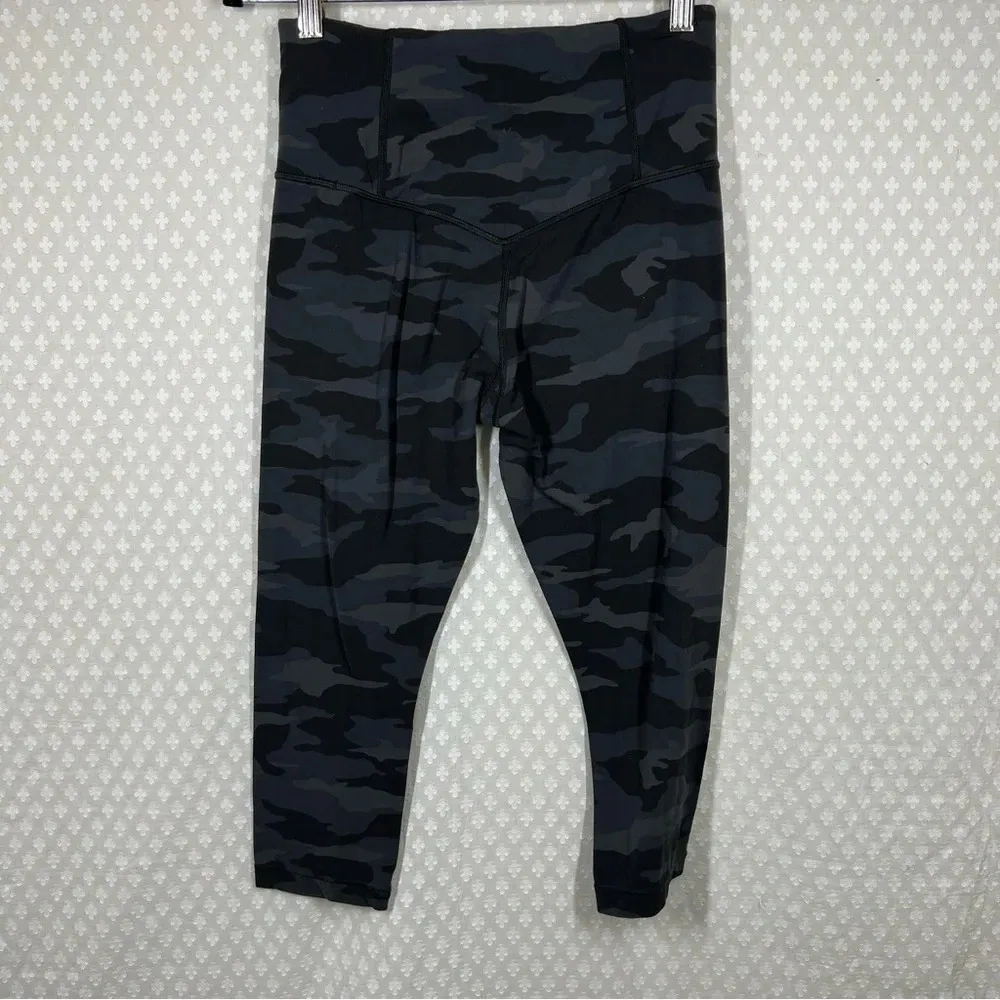 Athleta Black Elation‎ Camo Print 7/8 Leggings - Image 5