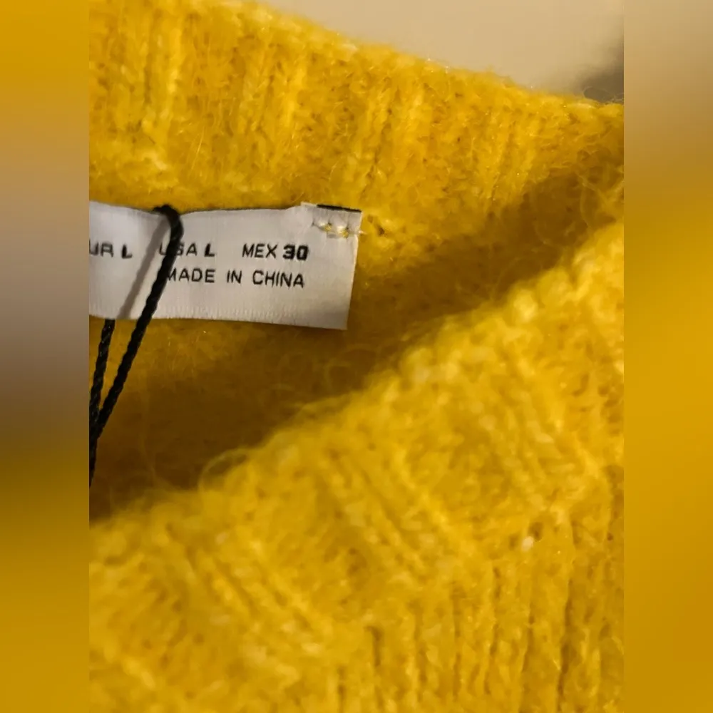 Zara Sweater Tank Yellow Cropped Fuzzy Knit Size Large - Image 10